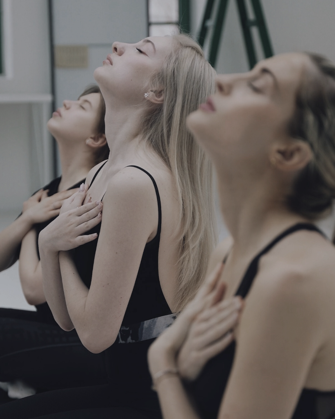 Do You Want to Become a Face Yoga Instructor ?